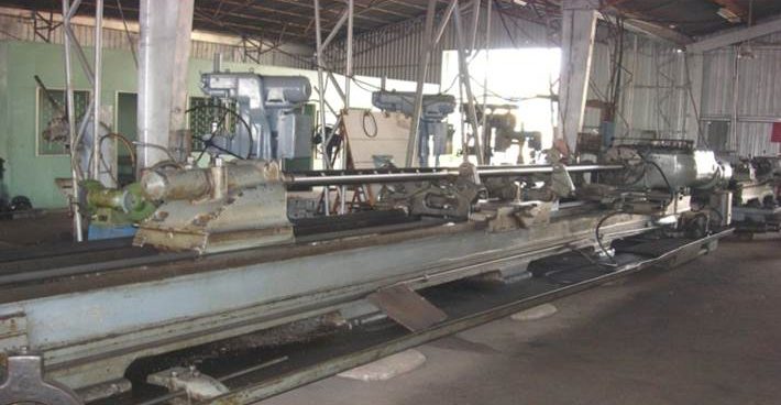 Lathe machine FOR LONG SHAFT 